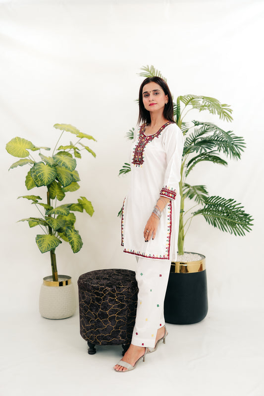 The Ivory 2PC Suit